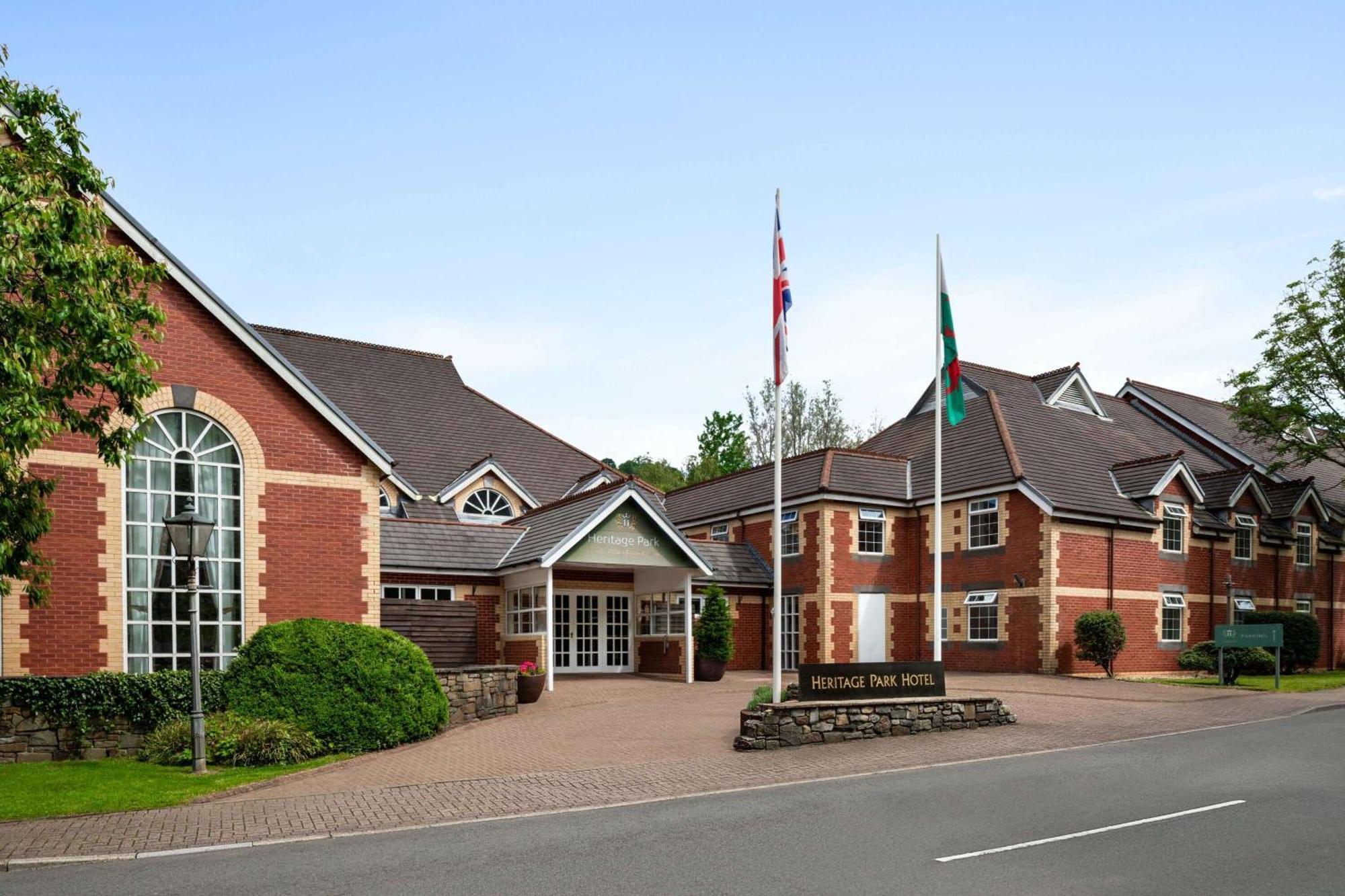 Heritage Park Pontypridd, Trademark Collection By Wyndham Bagian luar foto